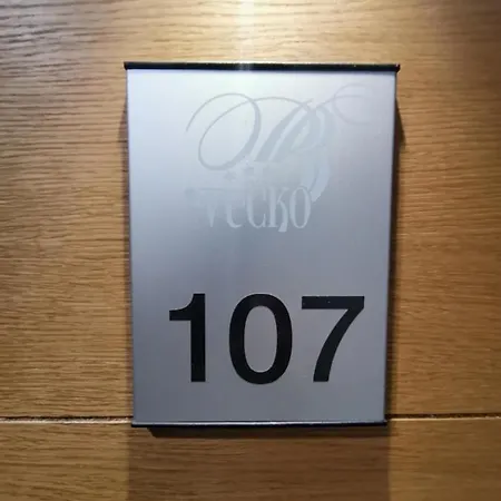 107 - Vucko - & Relax - Private Host Aparthotel