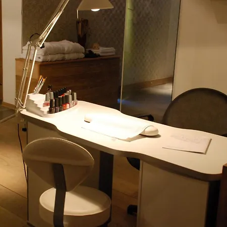 107 - Vucko - & Relax - Private Host Aparthotel 4*