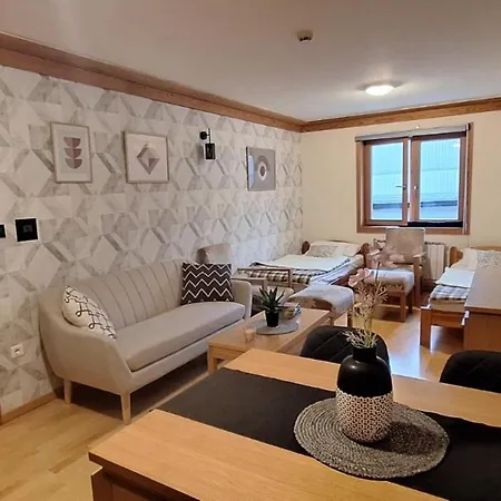 107 - Vucko - & Relax - Private Host